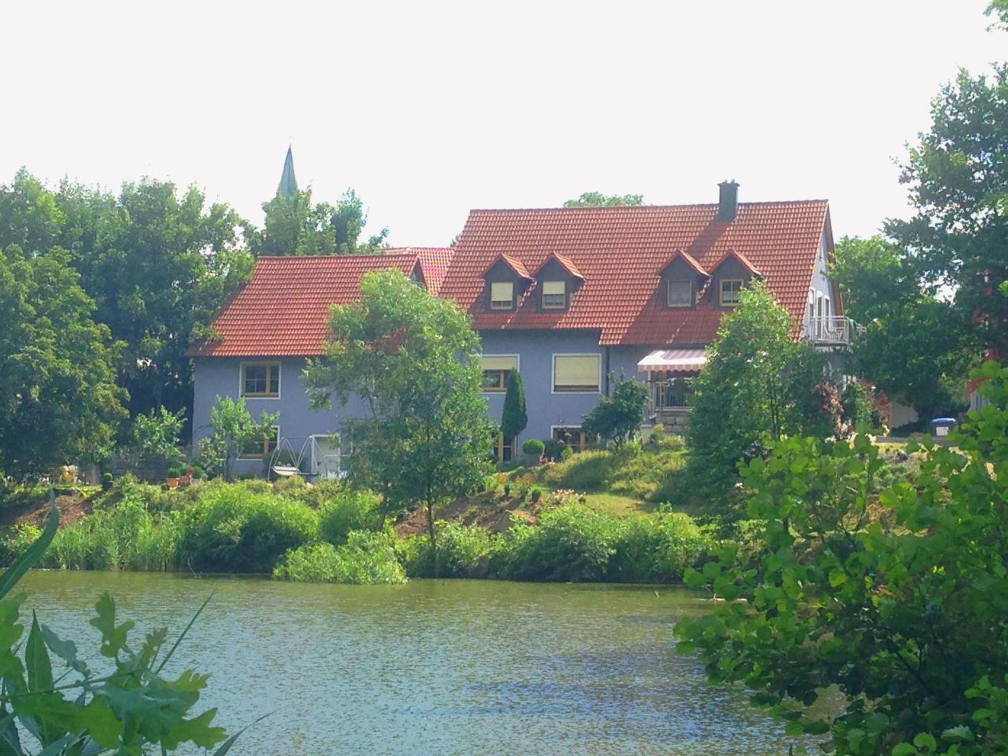 Ferienwohnungen Stahl Pirk Luaran gambar